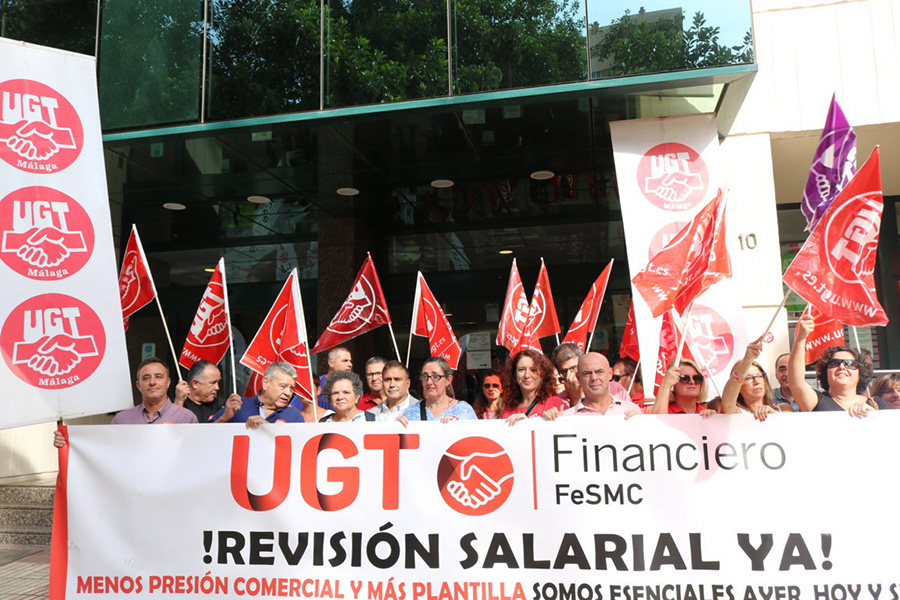 UGT se concentra para reclamar la recuperación del poder adquisitivo en el sector financiero